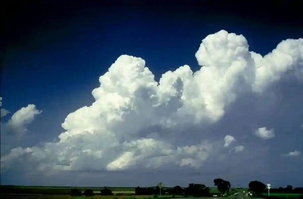Advisory Circular (00-45) Aviation Weather Services, Towering Cumulus